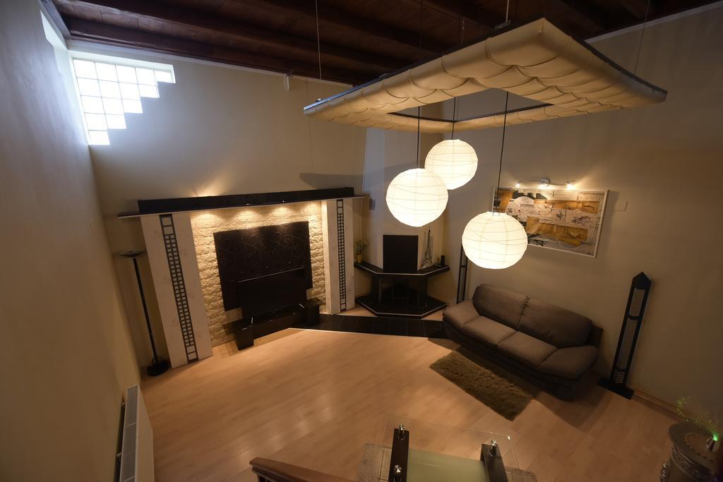 H & V Residence - Split Level Apartment Arad Exterior foto
